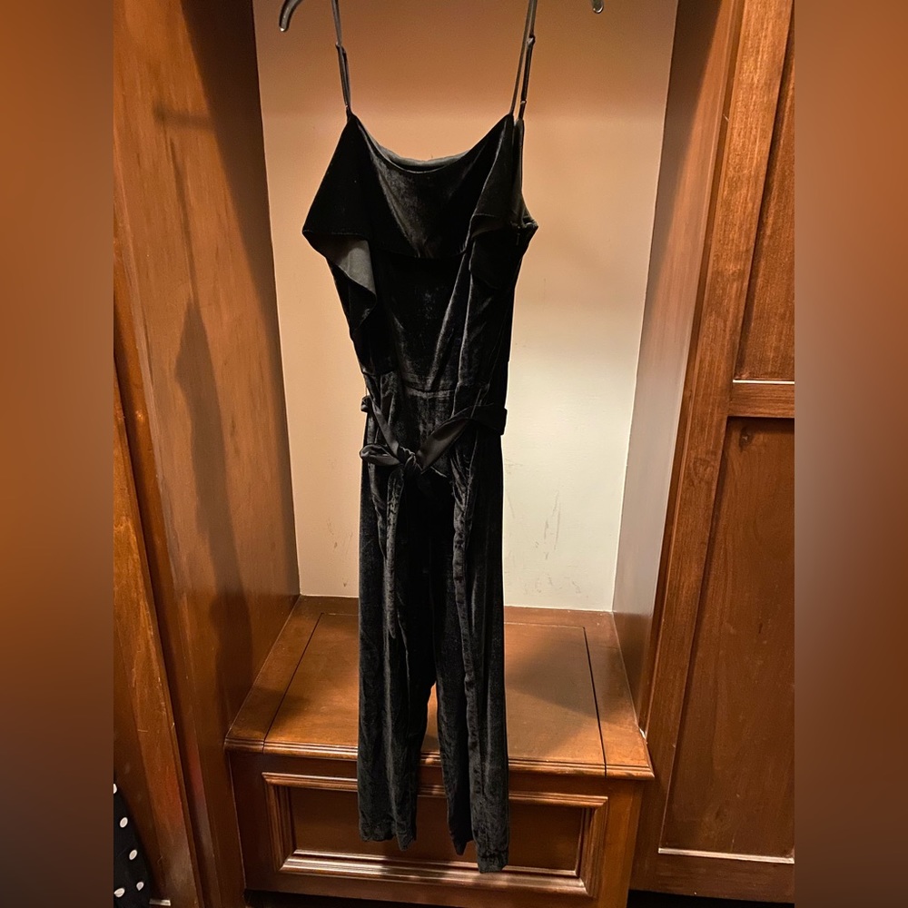 Banana Republic black velvet jumpsuit size 14